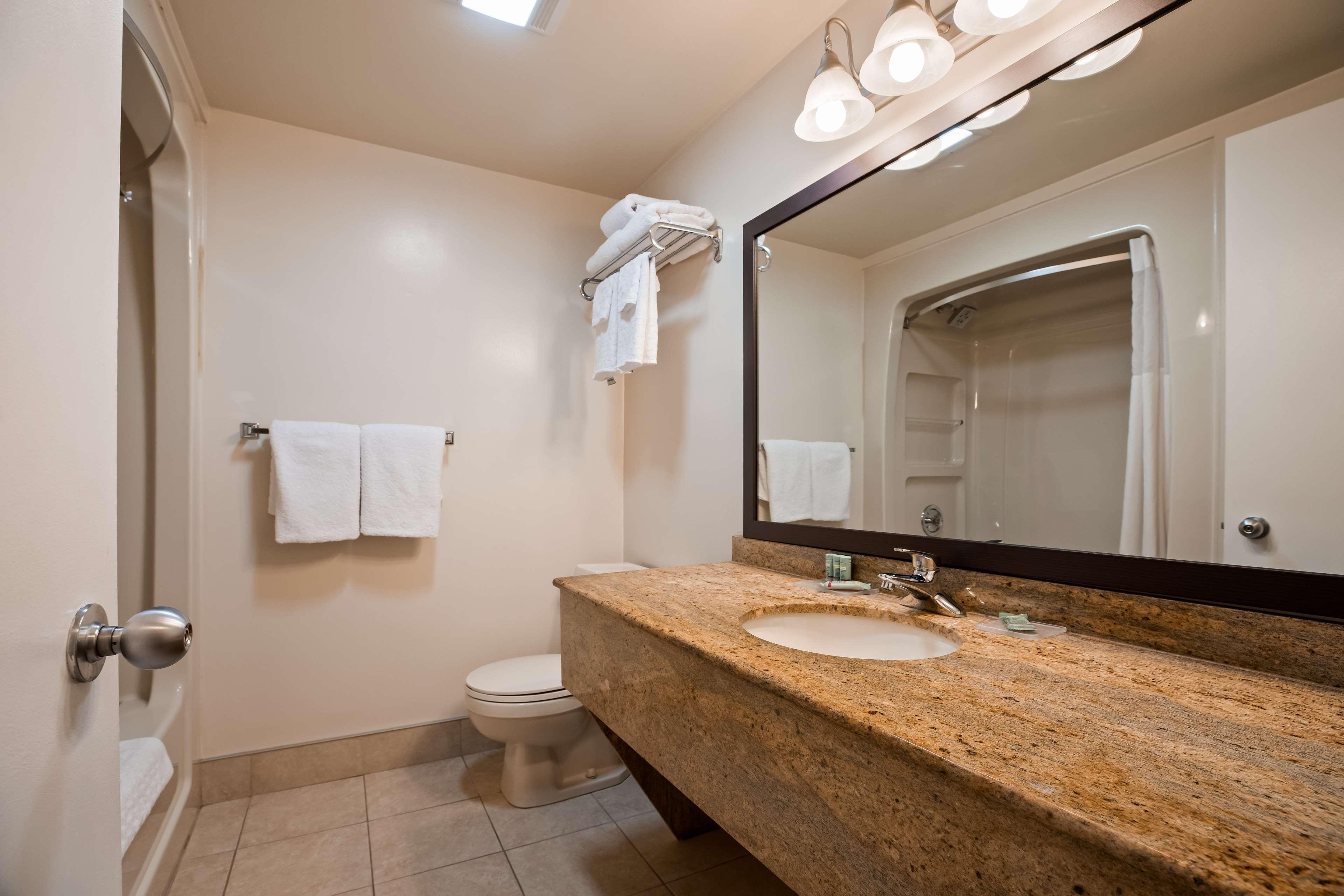 Best Western Smiths Falls Hotel Exterior foto