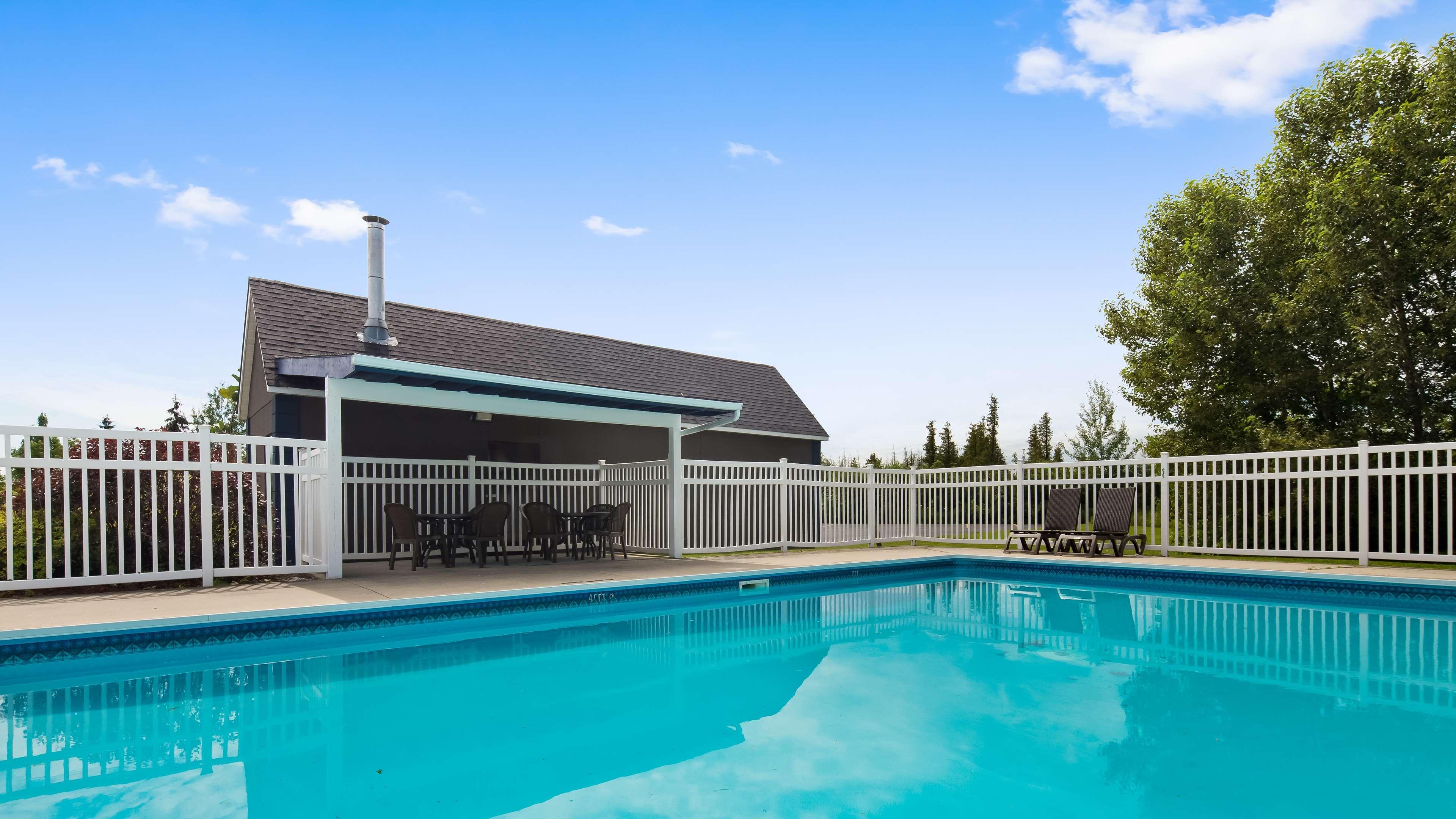 Best Western Smiths Falls Hotel Exterior foto