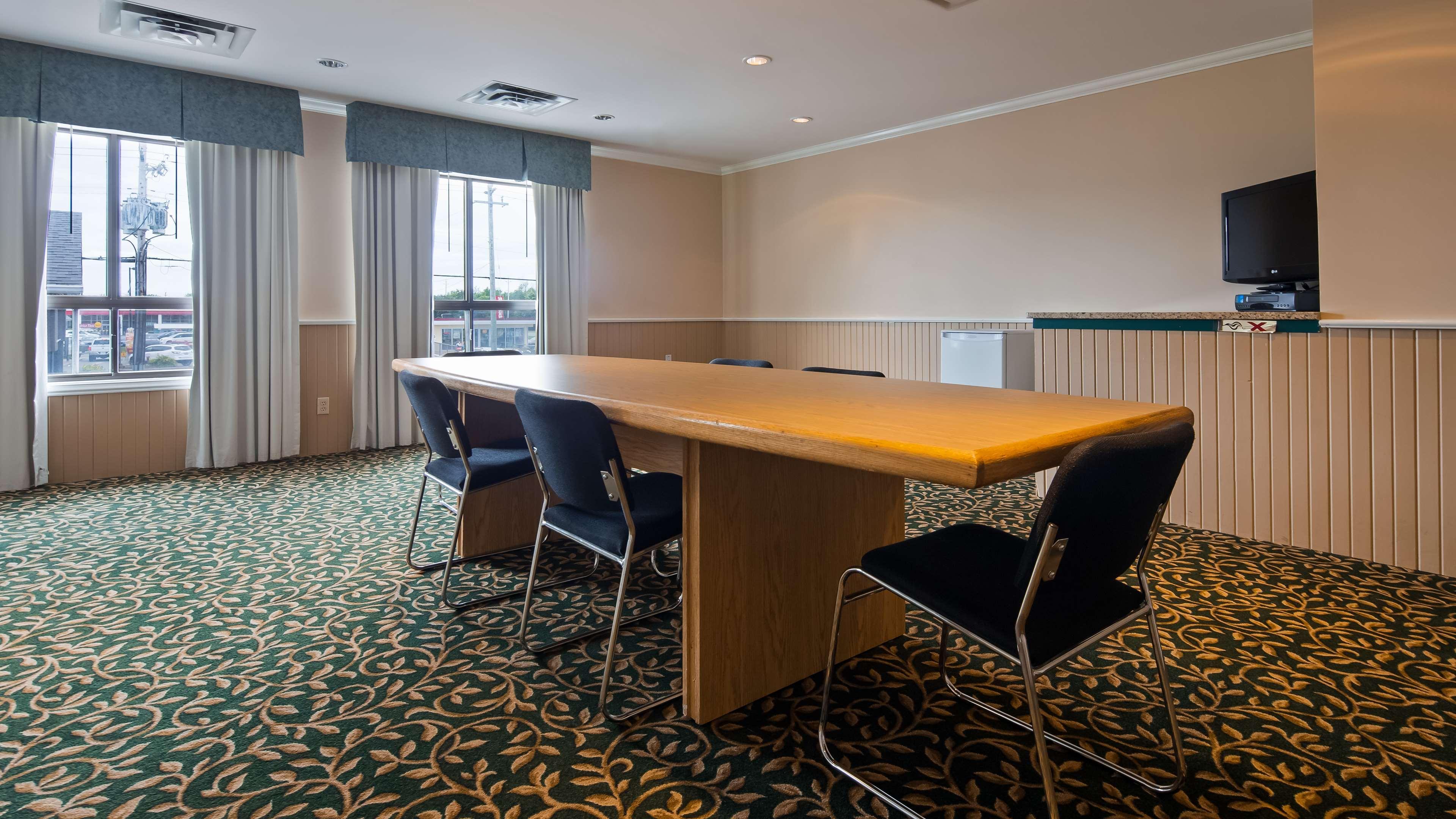 Best Western Smiths Falls Hotel Exterior foto