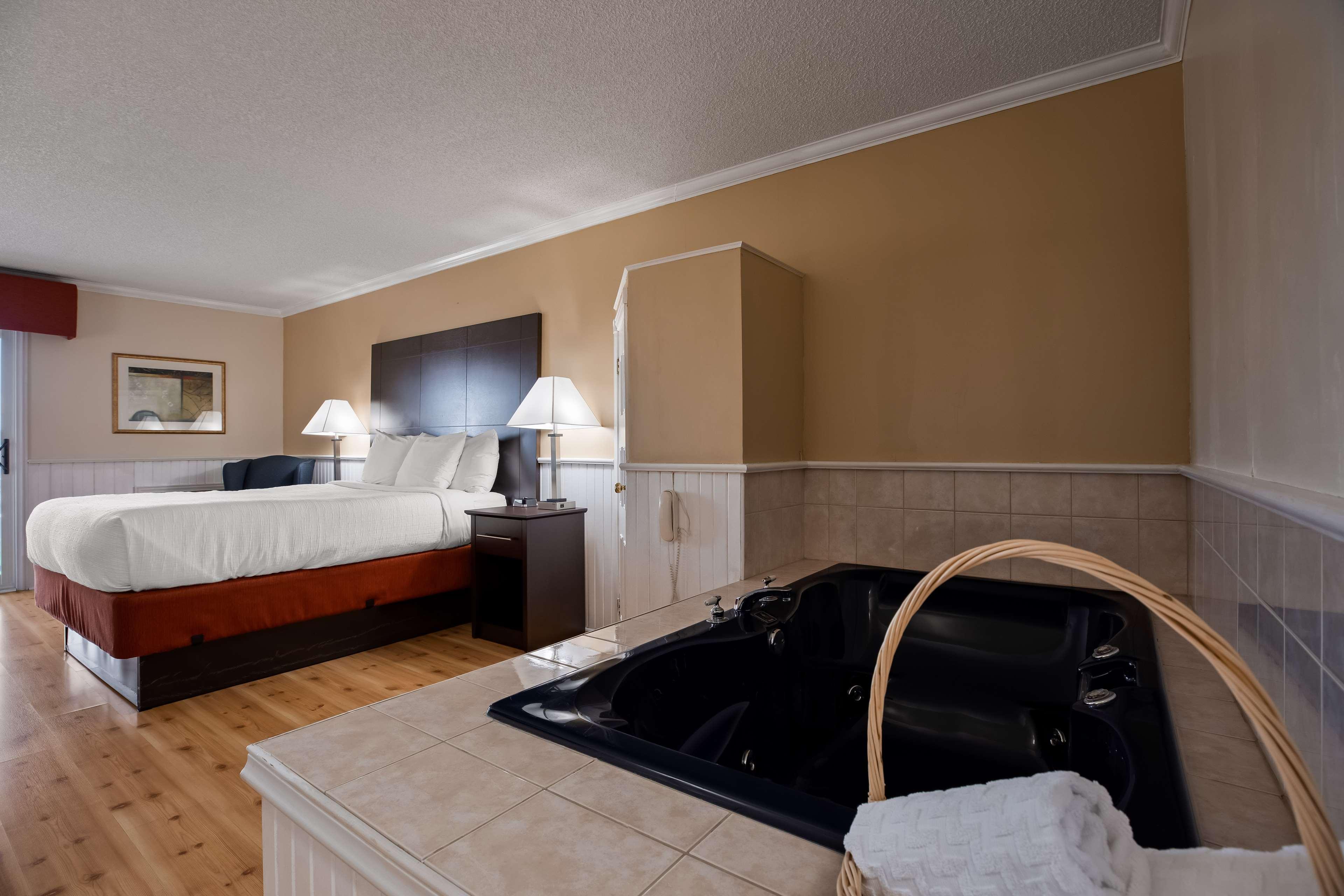 Best Western Smiths Falls Hotel Exterior foto