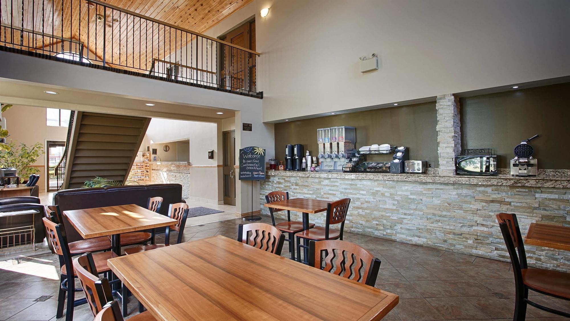 Best Western Smiths Falls Hotel Exterior foto